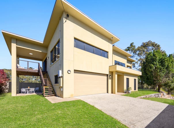 61 Uplands Drive, Parkwood, Qld 4214