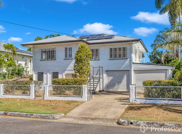 33 Jones Street, Westcourt, Qld 4870