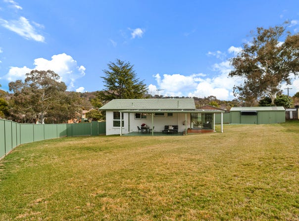 5 Habgood Place, Kambah, ACT 2902