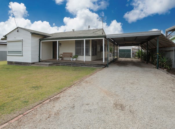 20 Tyrrell Street, Lake Boga, Vic 3584