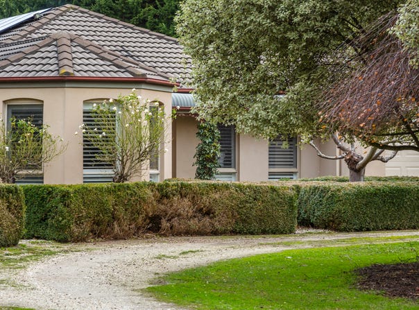 3 Dowie Court, Romsey, Vic 3434