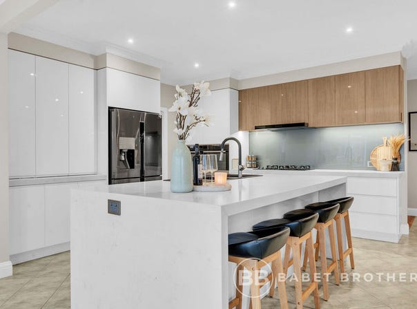8 Gardenia Court, Narre Warren South, Vic 3805