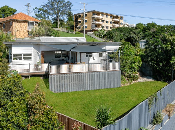 32 Woodstock Road, Toowong, Qld 4066