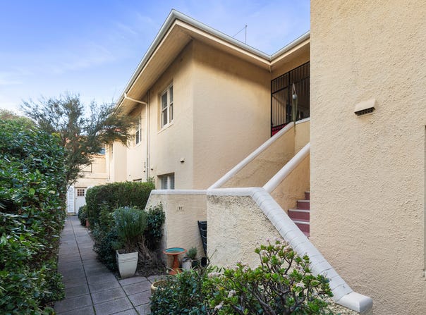 5/16-17 Marine Parade, St Kilda, Vic 3182