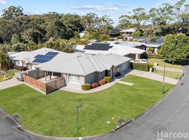 24 Grenadines Way, Bonny Hills, NSW 2445