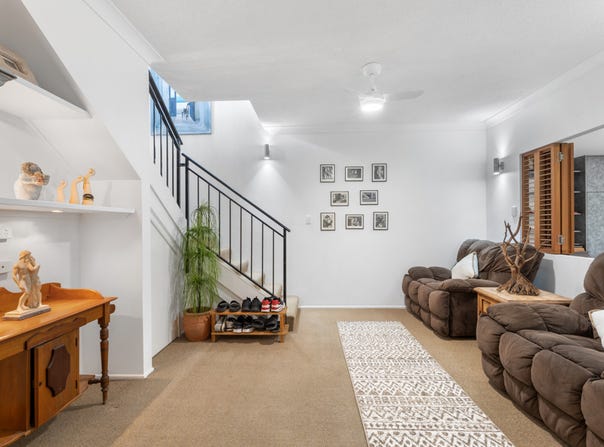 2/50 Rainbow Beach Road, Rainbow Beach, Qld 4581