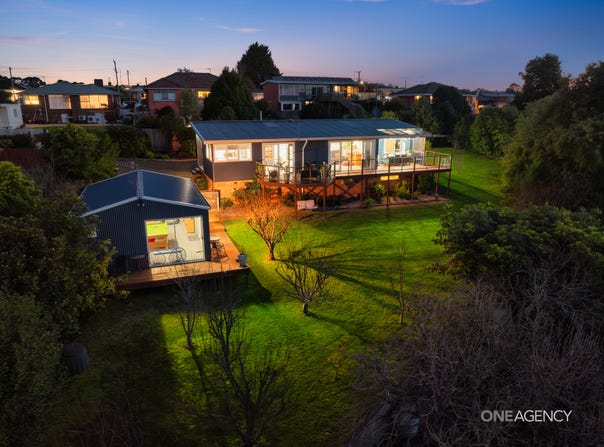 1 Hellyer Avenue, Park Grove, Tas 7320