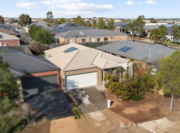 16 Clarice Crescent, Brookfield, Vic 3338