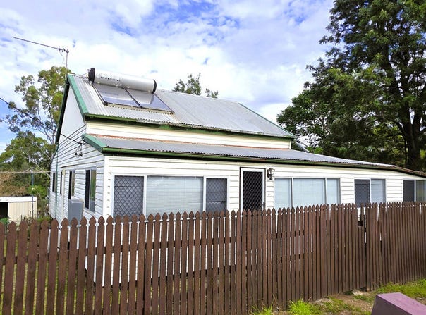 32 Crown Street, Mount Morgan, Qld 4714