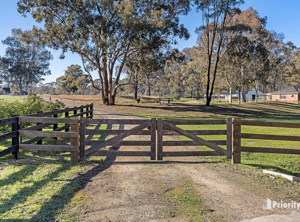 36 Racecourse Road, Ascot, Vic 3551