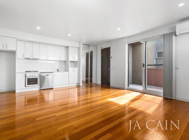 7/1A Royal Avenue, Glen Huntly, Vic 3163