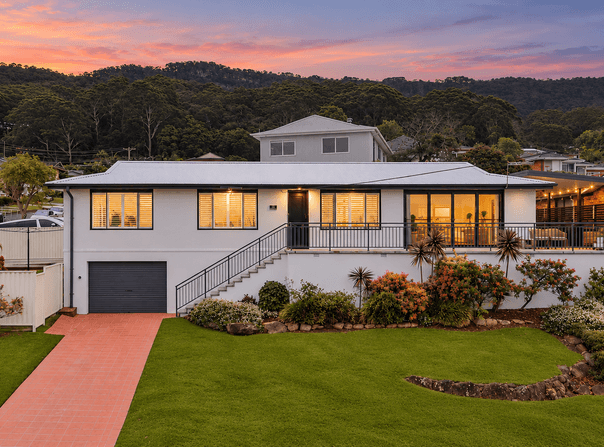 5 Kanangra Drive, Thirroul, NSW 2515