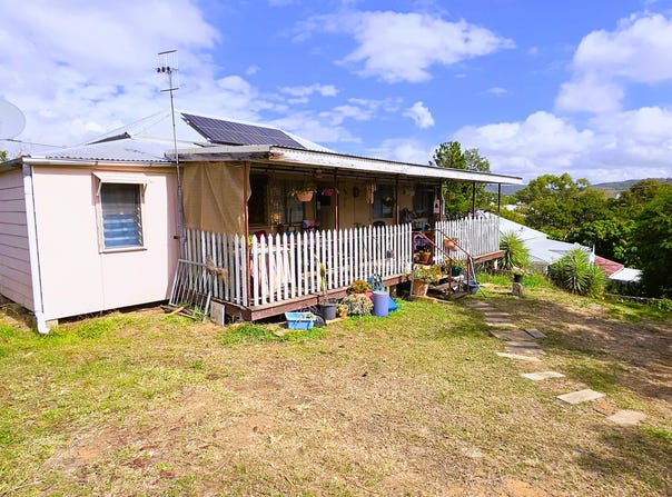 64 Dee Street, Mount Morgan, Qld 4714