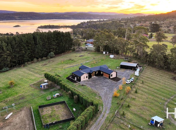 26 Marks Rise, Hillwood, Tas 7252
