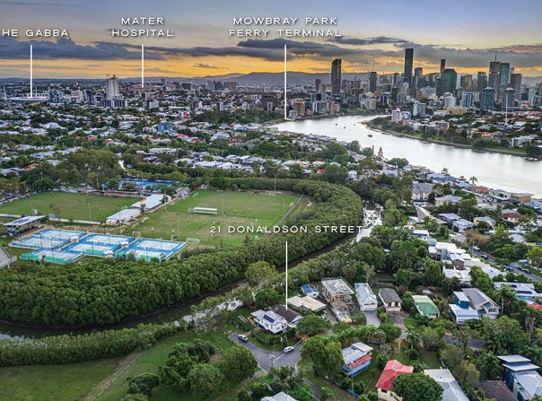 21 Donaldson Street, Norman Park, Qld 4170