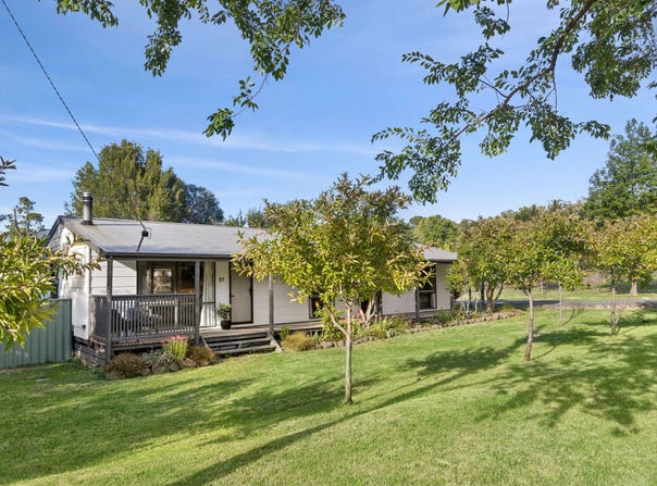 27 Davy Street, Taradale, Vic 3447