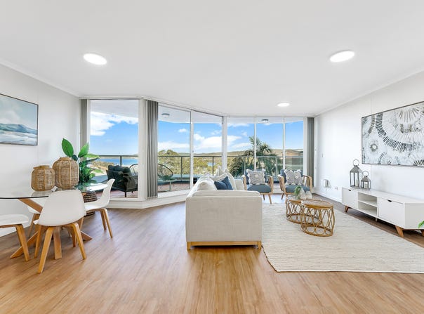 303/97-99 John Whiteway Drive, Gosford, NSW 2250