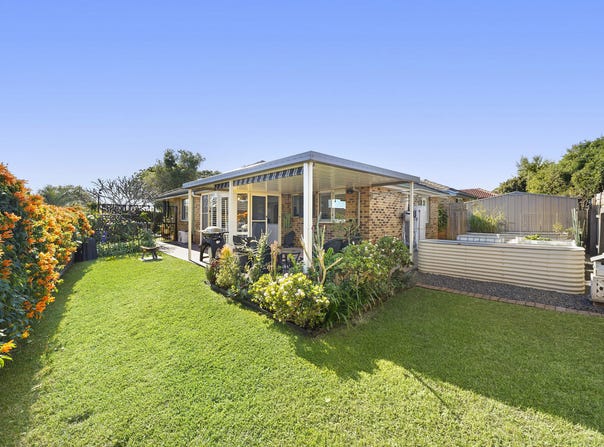 18 Cairncross Place, Port Macquarie, NSW 2444