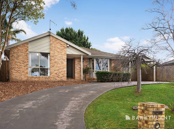 2 Paramount Way, Pakenham, Vic 3810