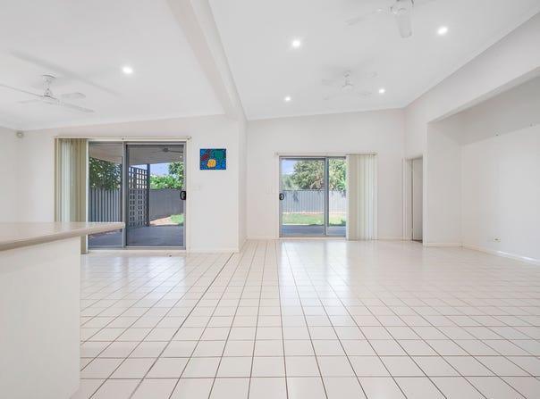 21 Fantail Bend, Nickol, WA 6714