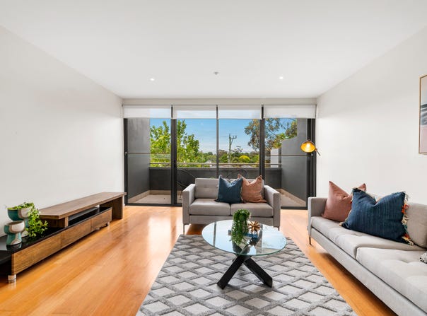 4/19-21 Railway Road, Blackburn, Vic 3130