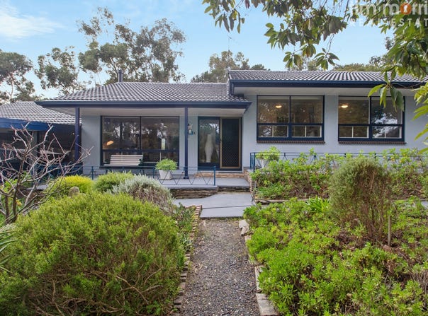 371 Black Road, Flagstaff Hill, SA 5159