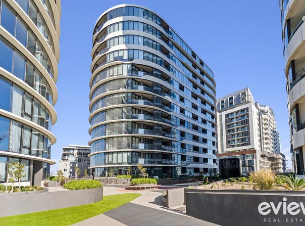 704/2 Hallenstein Street, Footscray, Vic 3011