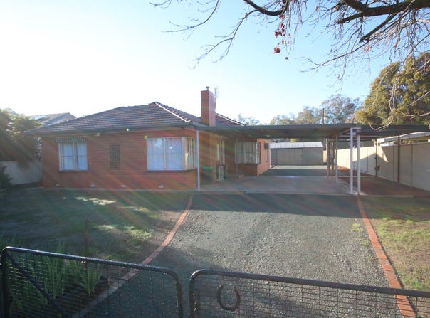 69 Victoria Street, Rochester, Vic 3561