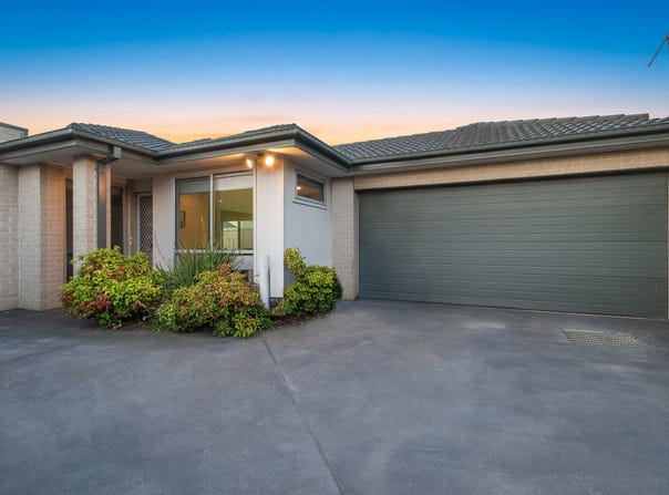 4/35 Van Ness Avenue, Mornington, Vic 3931