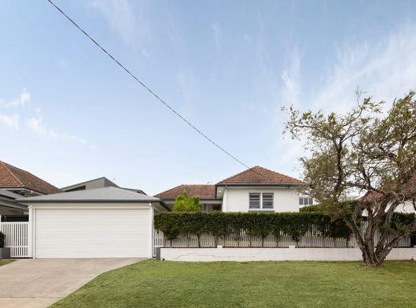 15 Benecia Street, Wavell Heights, Qld 4012