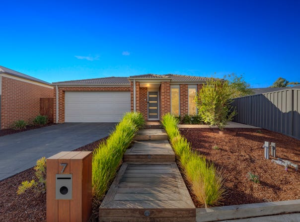 7 Hakuba Way, Pakenham, Vic 3810