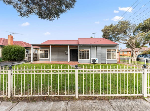 18 Hatherly Grove, Altona North, Vic 3025