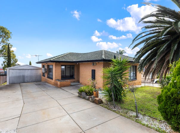 15 Canara Avenue, Para Hills, SA 5096