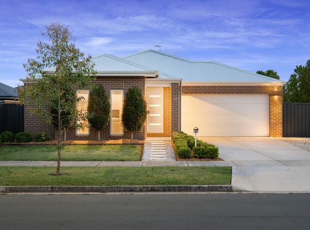 45 Yarrabee Drive, Wirlinga, NSW 2640