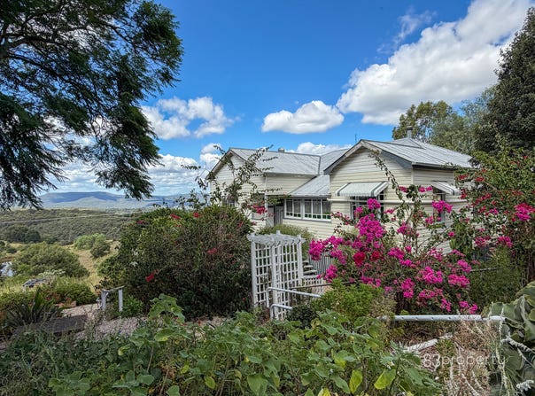 39 Berlin Road, Mount Berryman, Qld 4341