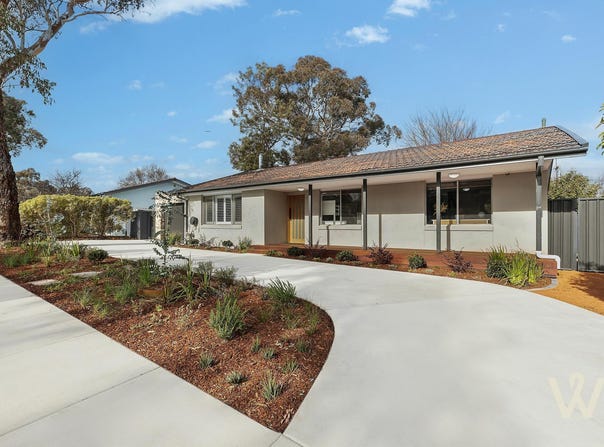 102 Chuculba Crescent, Giralang, ACT 2617