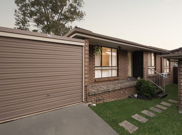 13/211 Oxford Road, Ingleburn, NSW 2565