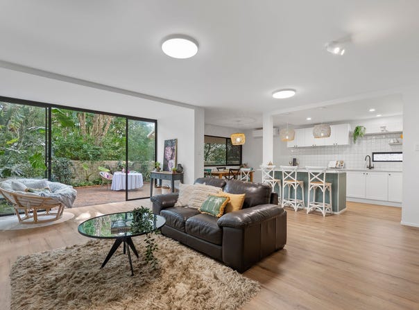 1/22-26 Rudd Street, Broadbeach Waters, Qld 4218