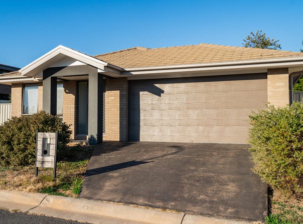 32 Brookfields Mews, Lavington, NSW 2641