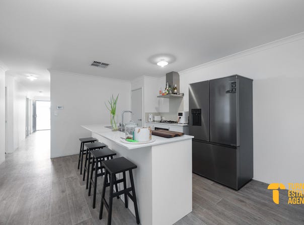 14/1 Balfour Road, Swan View, WA 6056