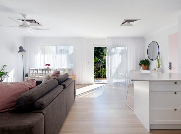 14/4 Rolan Court, Palm Beach, Qld 4221
