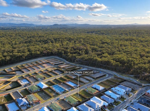 13 Sundown Circuit, Redland Bay, Qld 4165