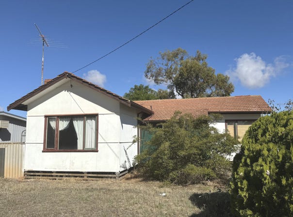 10 Williamson Street, Three Springs, WA 6519
