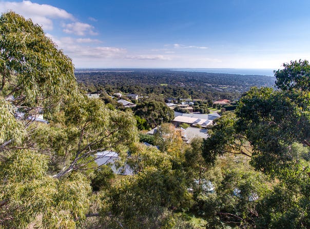 10 McLaren Court, Rosebud, Vic 3939
