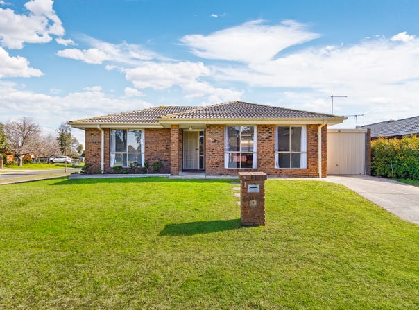 1/1 Wills Court, Cranbourne North, Vic 3977