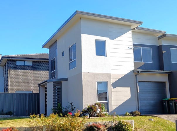 81A Mary Ann Drive, Glenfield, NSW 2167