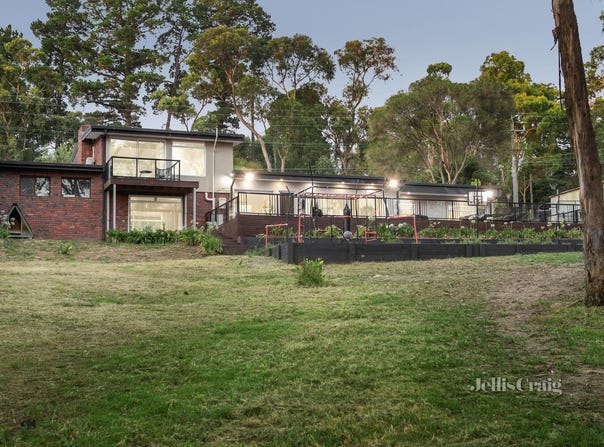 98 Lavender Park Road, Eltham, Vic 3095