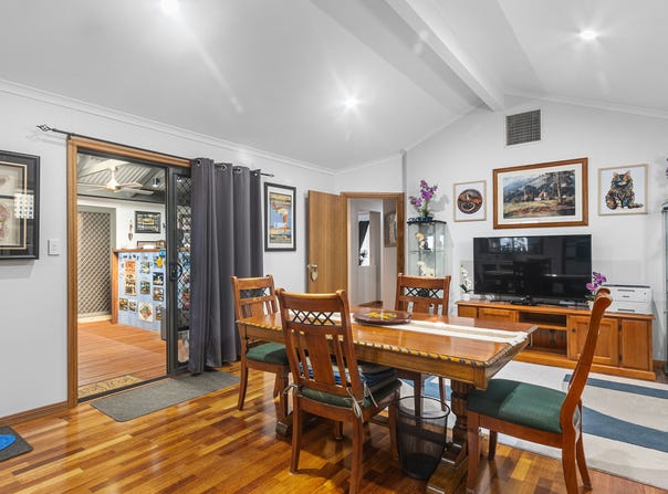 19 Bowman Terrace, Maitland, SA 5573