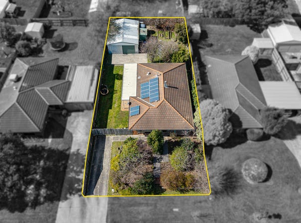 8 Eleanor Court, Pakenham, Vic 3810