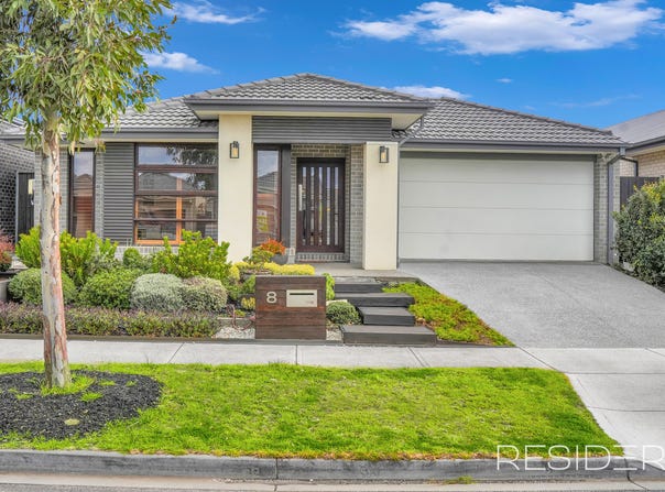 8 Straun Road, Mickleham, Vic 3064